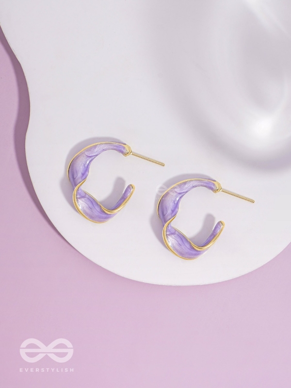 EBB AND FLOW - ENAMELLED TWISTED STUDS (PURPLE)