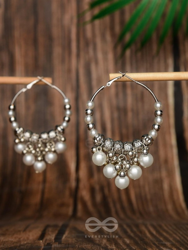 Stardust Pearl - Oxidized Pearl Hoop Earrings