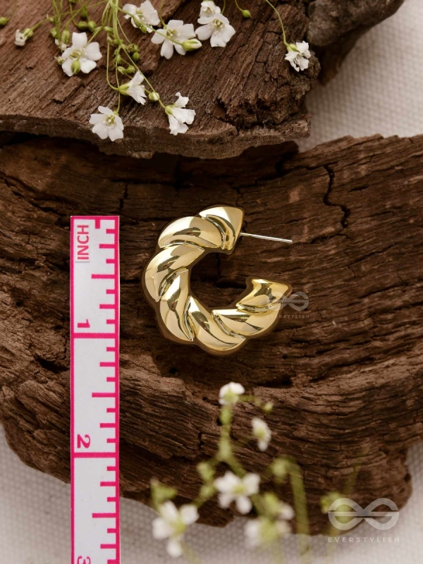 Dreamer'S Luster - Statement Golden Earrings