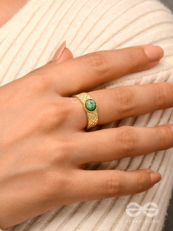 Gilded Matcha Elegance - Golden Beaded Ring (Adjustable)
