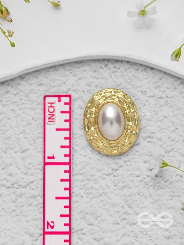 Gilded Pearls - Golden Earrings