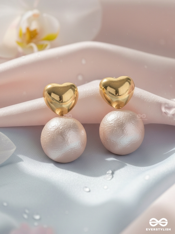 Heart's Delight - Golden Earrings