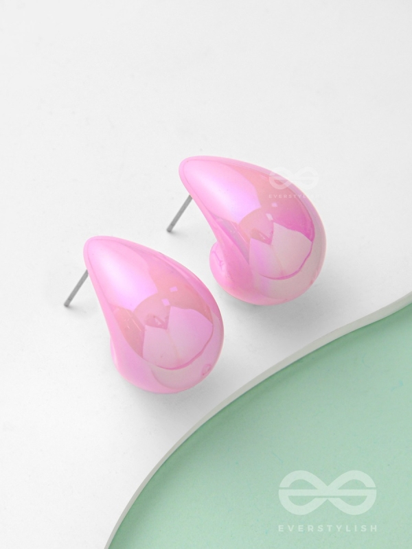 Shining Crescents - Holographic Acrylic Earrings (Light Pink)