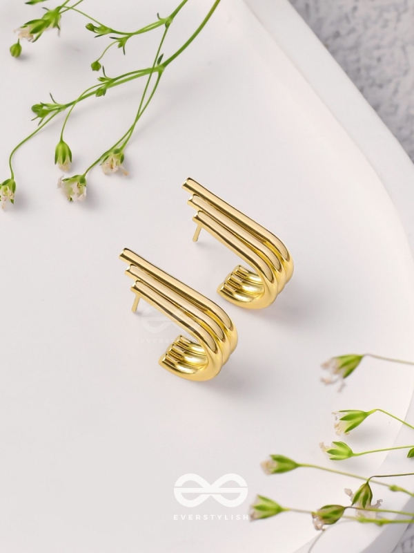 Brilliant Beams - Golden Earrings