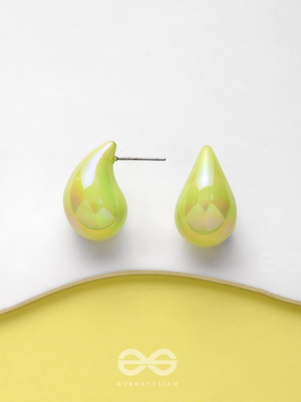Glitter Drops - Holographic Acrylic Earrings (Green)