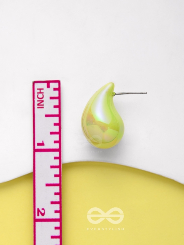 Glitter Drops - Holographic Acrylic Earrings (Green)