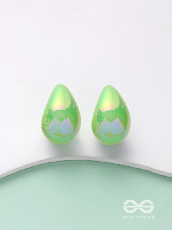 Shining Crescents - Holographic Acrylic Earrings (Green)