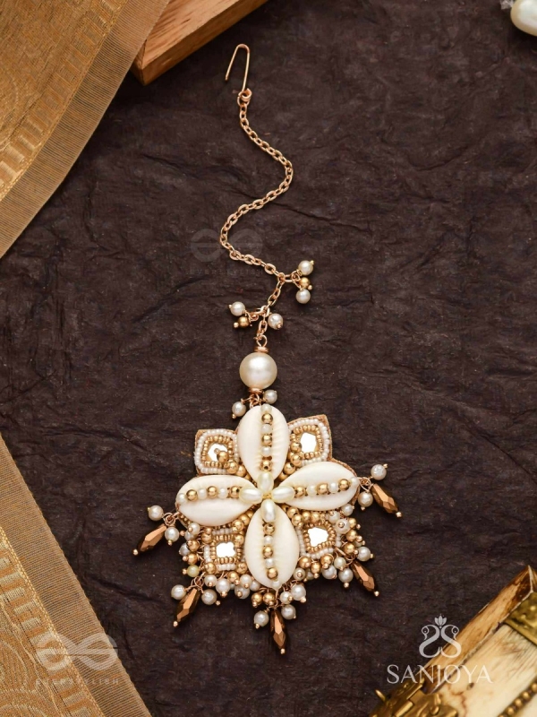 Jalkam- The Shell Cluster- Mirrors, Shells And Beads Hand Embroidered Maangtika