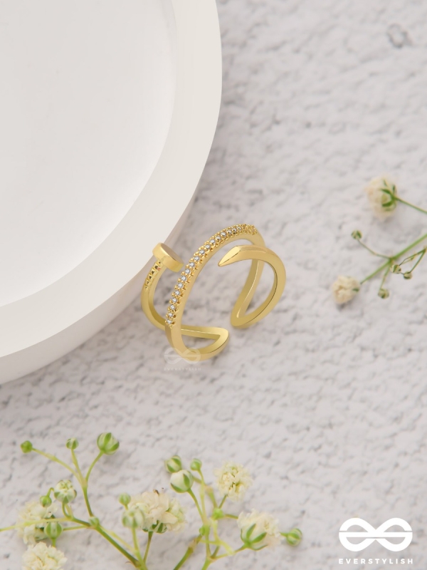 The Medusa'S Crown - Cubic Zirconia Golden Ring (Adjustable)