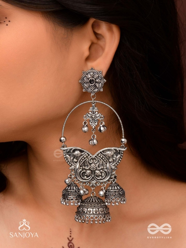  CHANDRAVALLARI-MOON VINE-SUBTLE SILVER CHANDBAALI ADORNED WITH GHUNGHROO'S