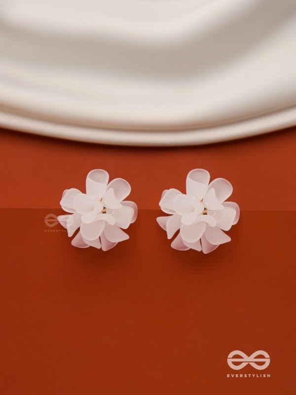  Spring fling - White floral studs 