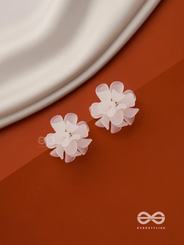  Spring fling - White floral studs 