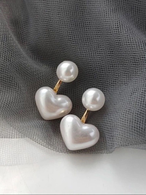 Heart's Whisper- Charming pearl ear Jacket