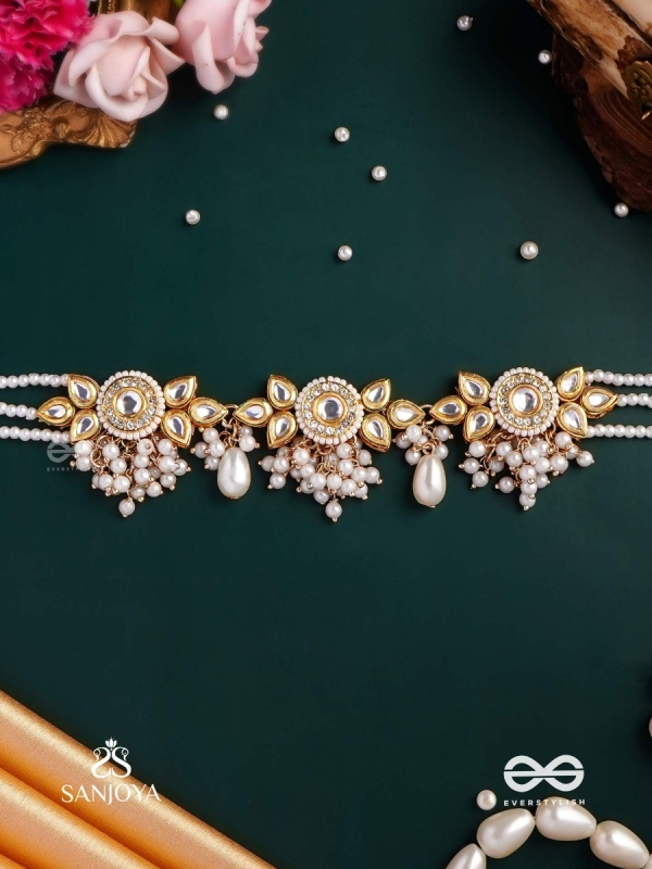 KANAKA MRIDULA – GOLDEN GRACE A BEAUTIFUL KUNDAN NECKLACE WITH FLORAL DESIGNS AND PEARLS