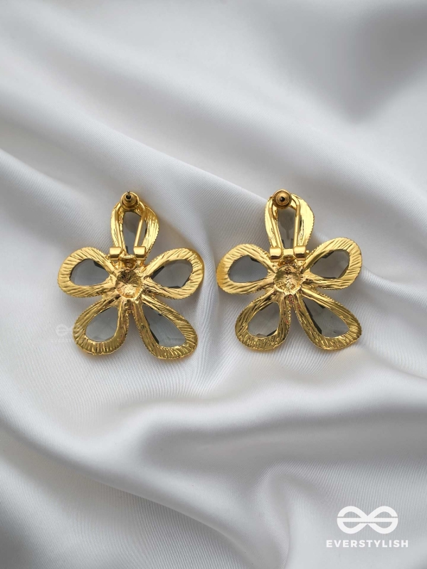 CRYSTAL GLOW - GLASS EARRINGS INLAID WITH CUBIC ZICRONIA STONES