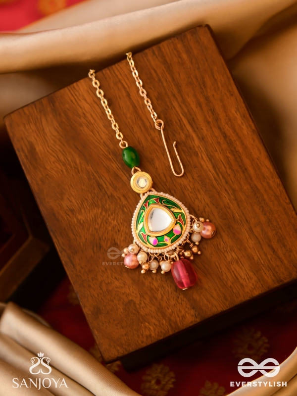 KIRANMALA – GARLAND OF RAYS- EXQUISITE ENAMELLED KUNDAN MAANGTIKA WITH MULTICOLORED DROPS AND PEARLS
