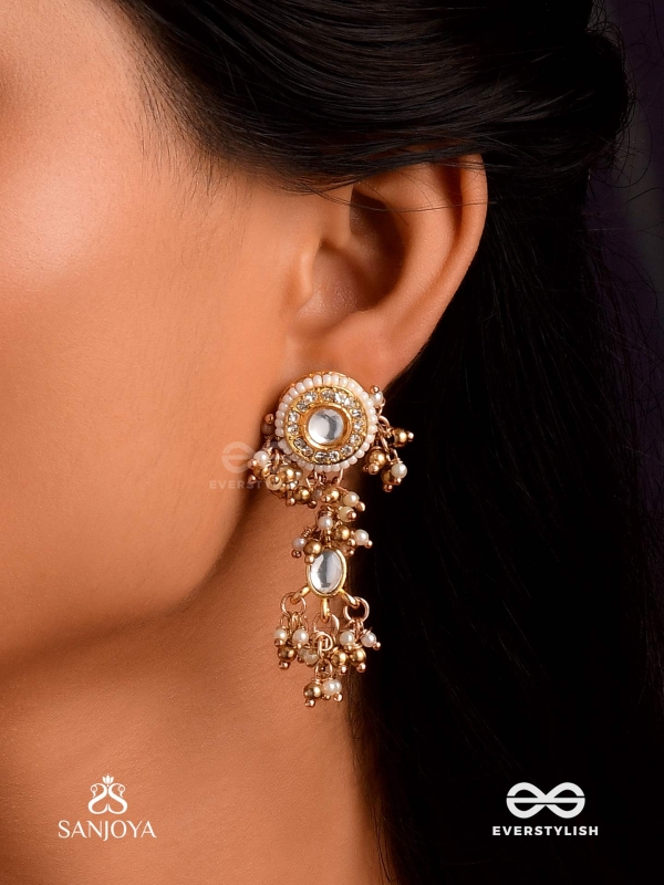 HIRANYA - GOLDEN GRACE - CLASSIC PEARLEARRINGS WITH DELICATE GOLD ACCENTS