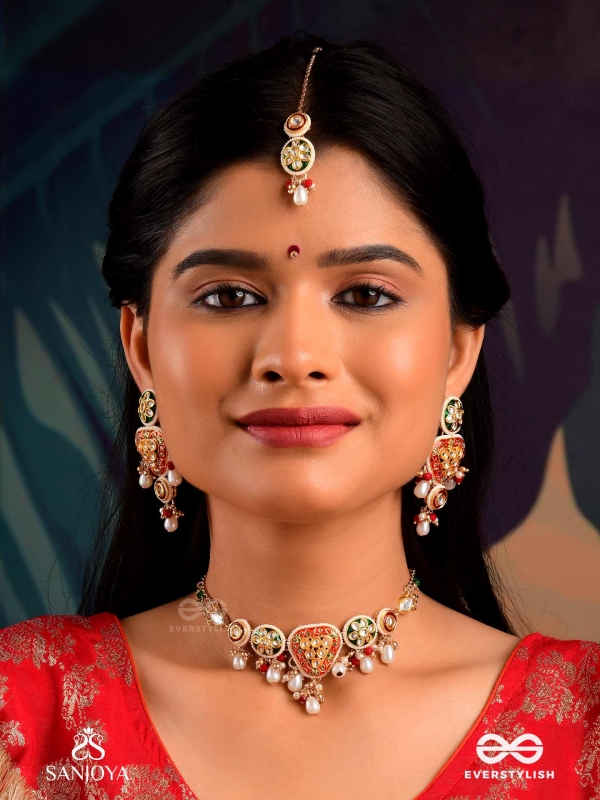 UNDARIKA - BEAUTIFUL ONE - INTRICATE KUNDAN MAANGTIKA WITH ENAMEL WORK AND PEARL DROPS