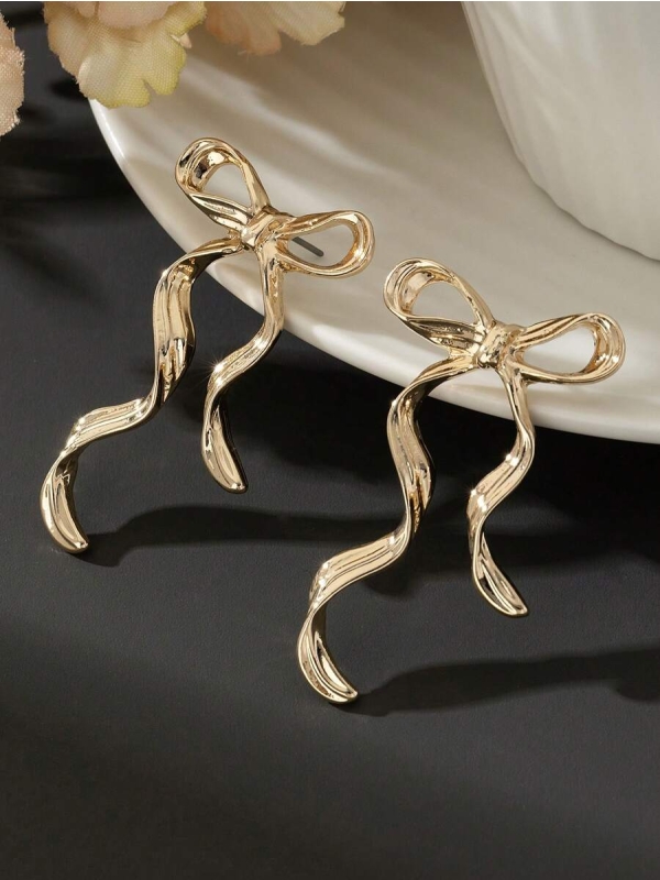 WISP KNOT- SOFT AND CURVY BOW INSPIRED EARRINGS