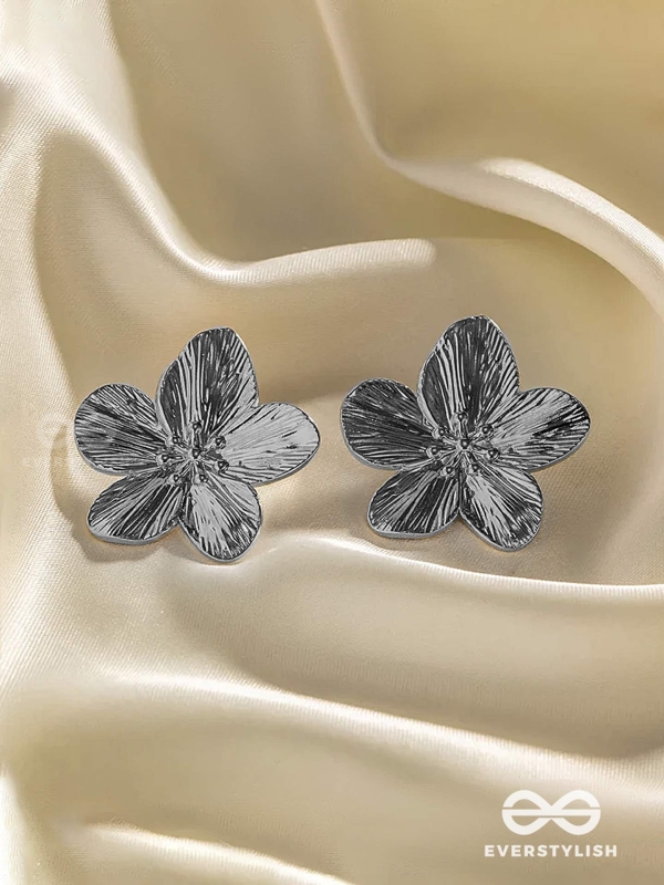 SILVER FLORA- Delicate Silver Bloom Earrings