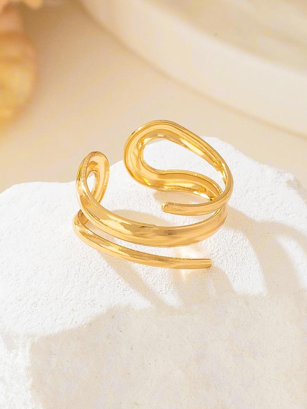 AURIC SWIRL - CONTEMPORARY GOLDEN TWIST RING+ TWISTED GLEAM- SLEEK AND POLISHED METALLIC CUFF BRACELET
