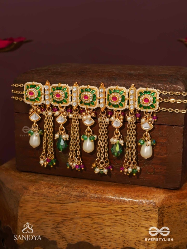 RANIRAGA - QUEEN’S MELODY- EXQUISITE KUNDAN NECKPIECE WITH FLORAL ENAMEL WORK, BEADS AND PEARLS