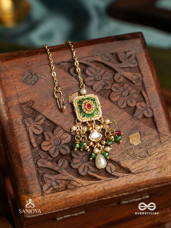 RANIRAGA - QUEEN’S MELODY- EXQUISITE KUNDAN MAANGTIKA WITH FLORAL ENAMEL WORK, BEADS AND PEARLS