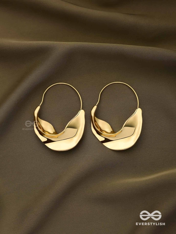 SUNLIT CURVE- ABSTRACT GOLD EARRINGS