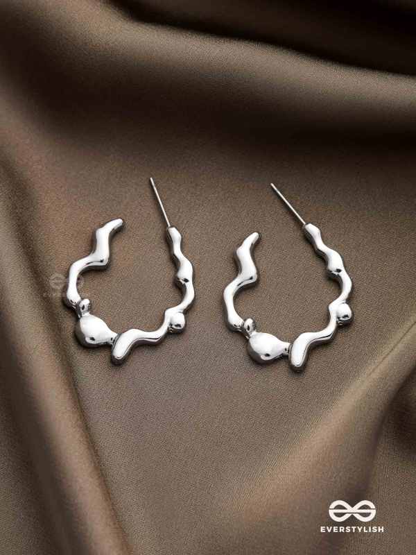 LIQUID LOOP- GLEAMING SILVER HOOPS