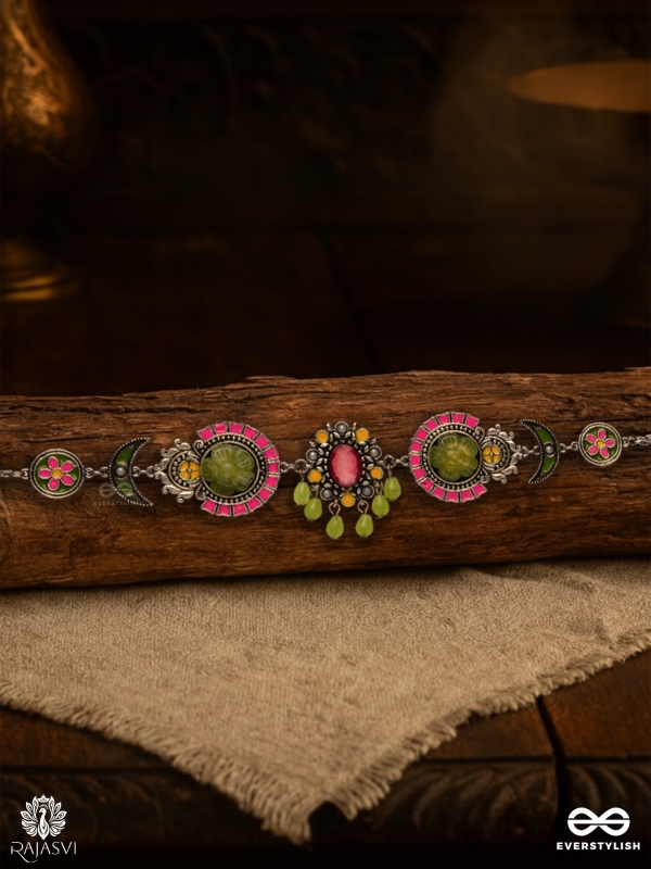 FLORAL FLARE - STATEMENT OXIDISED CHOKER