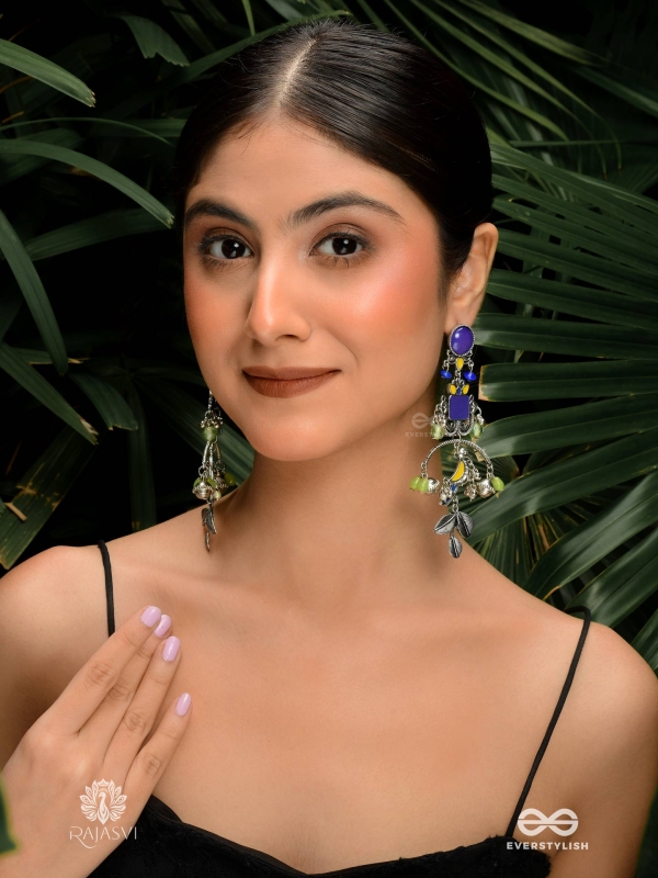 PARROT GLEAM - QUIRKY ENAMELLED OXIDISED EARRINGS