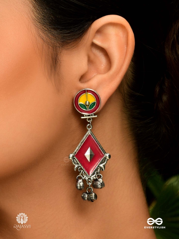 DIYA DANCE – VIBRANT RED OXIDISED EARRINGS