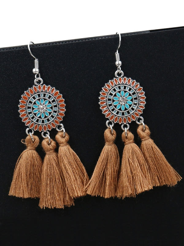 Vibrant motifs Dreamcatcher Tassel Earrings- Golden Brown