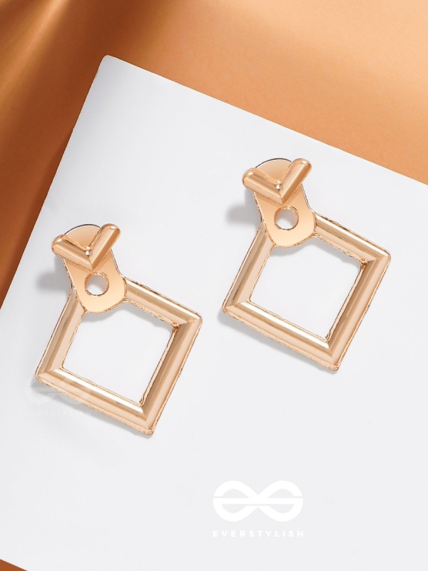 The modern girl’s intriguing artistic ear-jackets