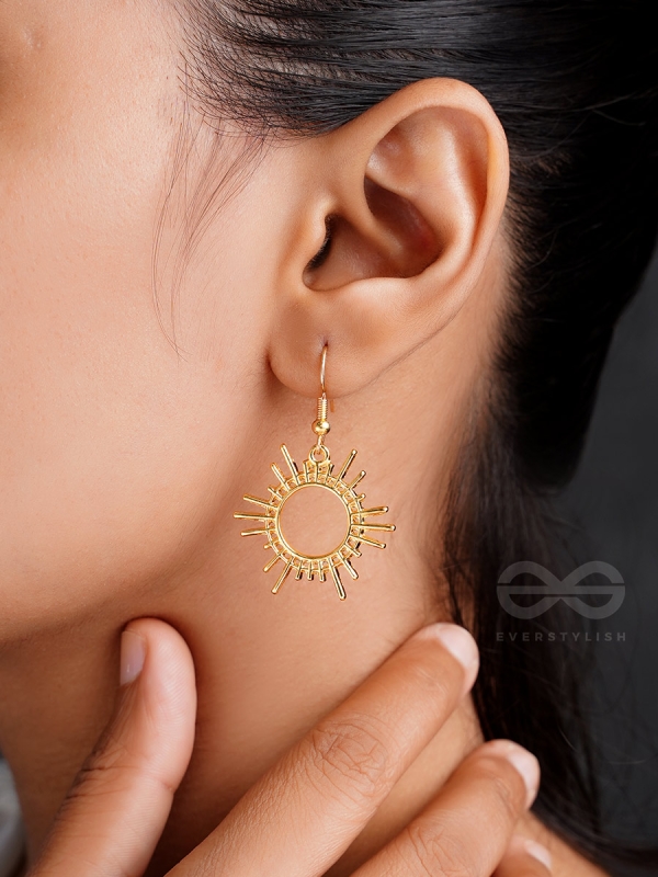 The Cute Little Sun - Golden Elegant Earrings