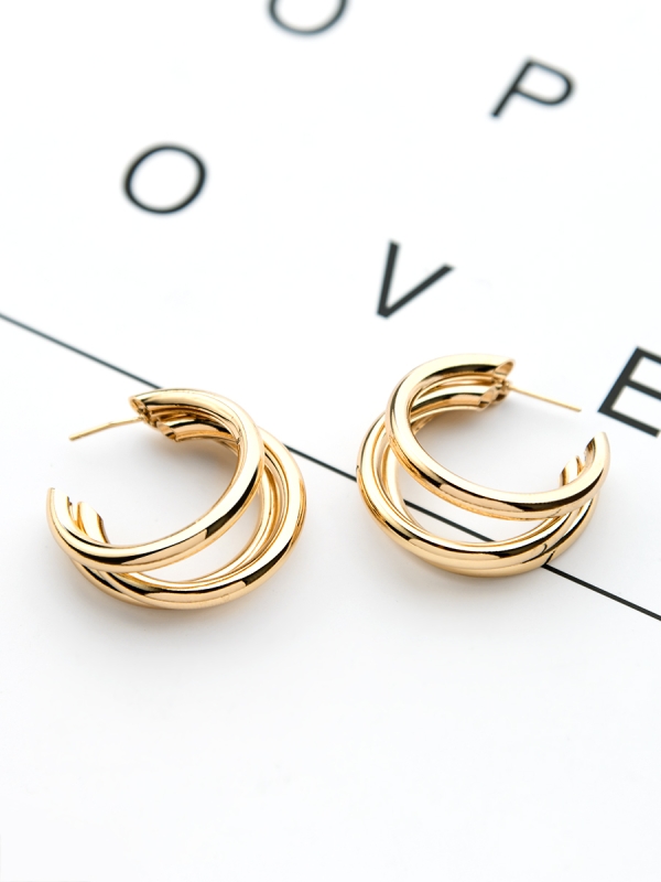 The Elegant Statement Makers - Golden Stud Earrings