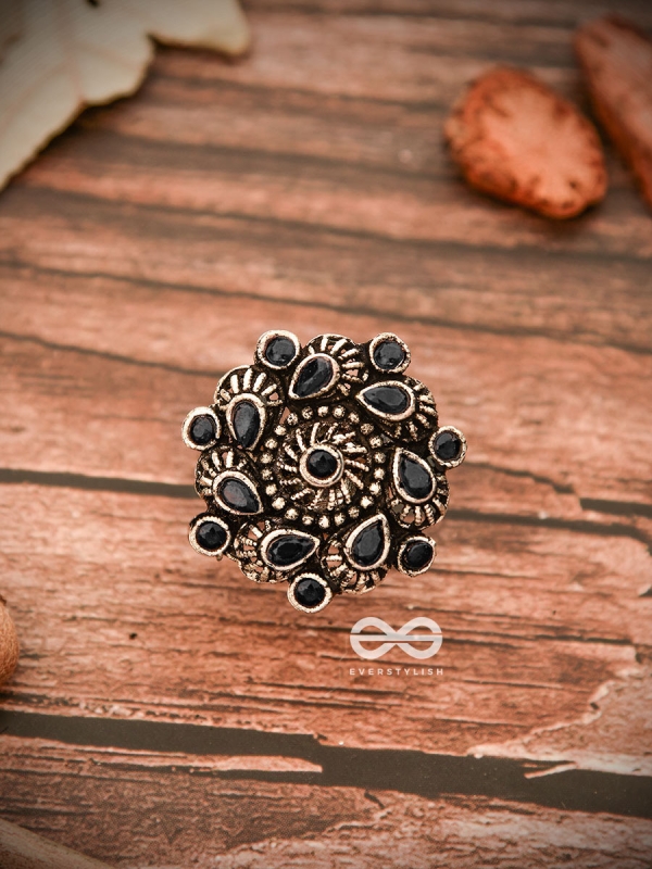 The Charlize Ring (Adjustable) - Onyx Black - The Embellished Oxidised Collection