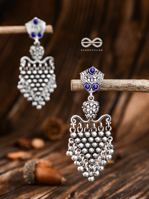 The Cute Mesh Earrings (Sapphire Blue) - The Embellished Oxidised Collection