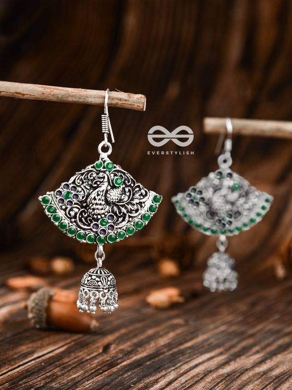 A Vintage Artwork (Emarald) - The Embellished Oxidised Collection