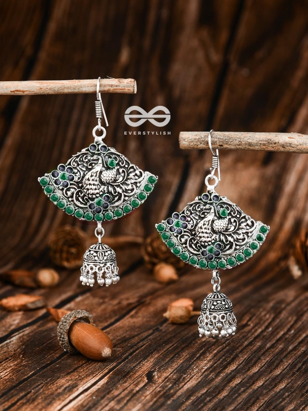 A Vintage Artwork (Emarald) - The Embellished Oxidised Collection