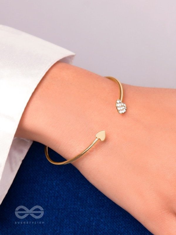 Golden Heart Rhinestone Bracelet