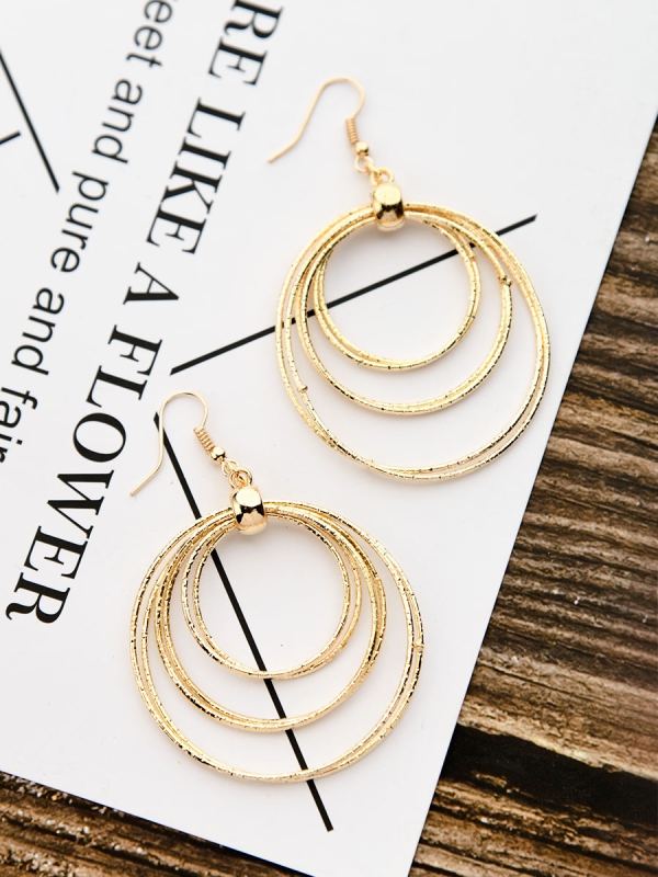 The Shimmery Circles - Golden Elegant Earrings