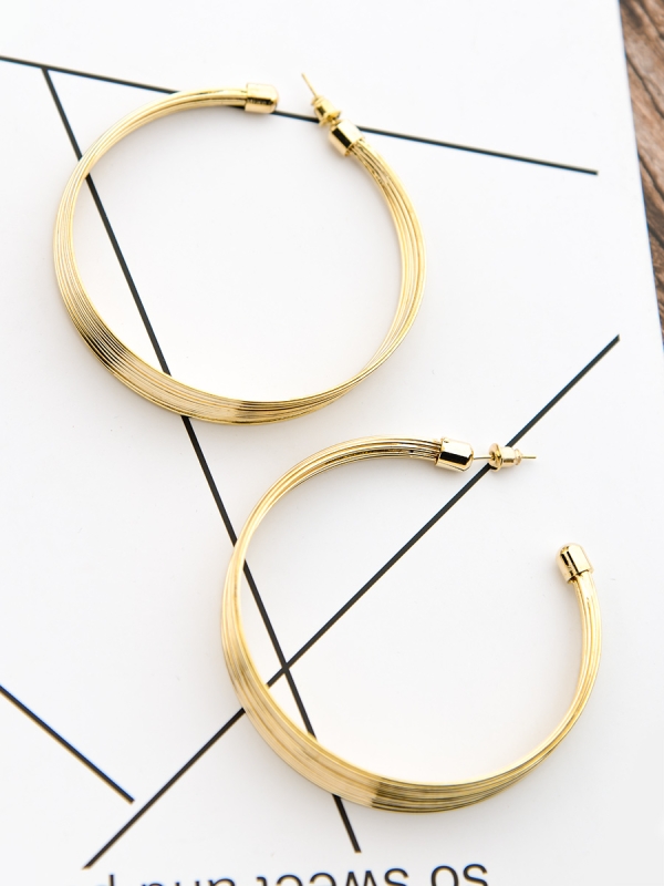 The Layered Oversized Hoops - Golden