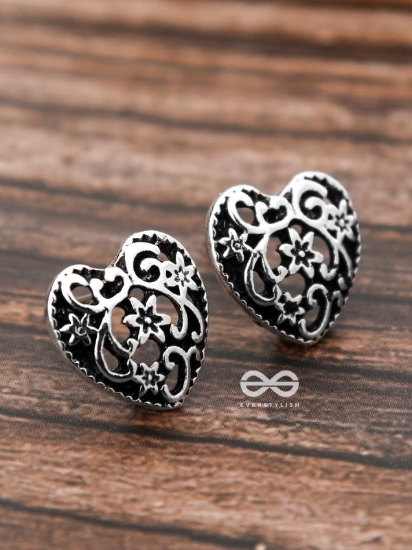 The Intricate Heart Studs - Tiny Trinket Earrings