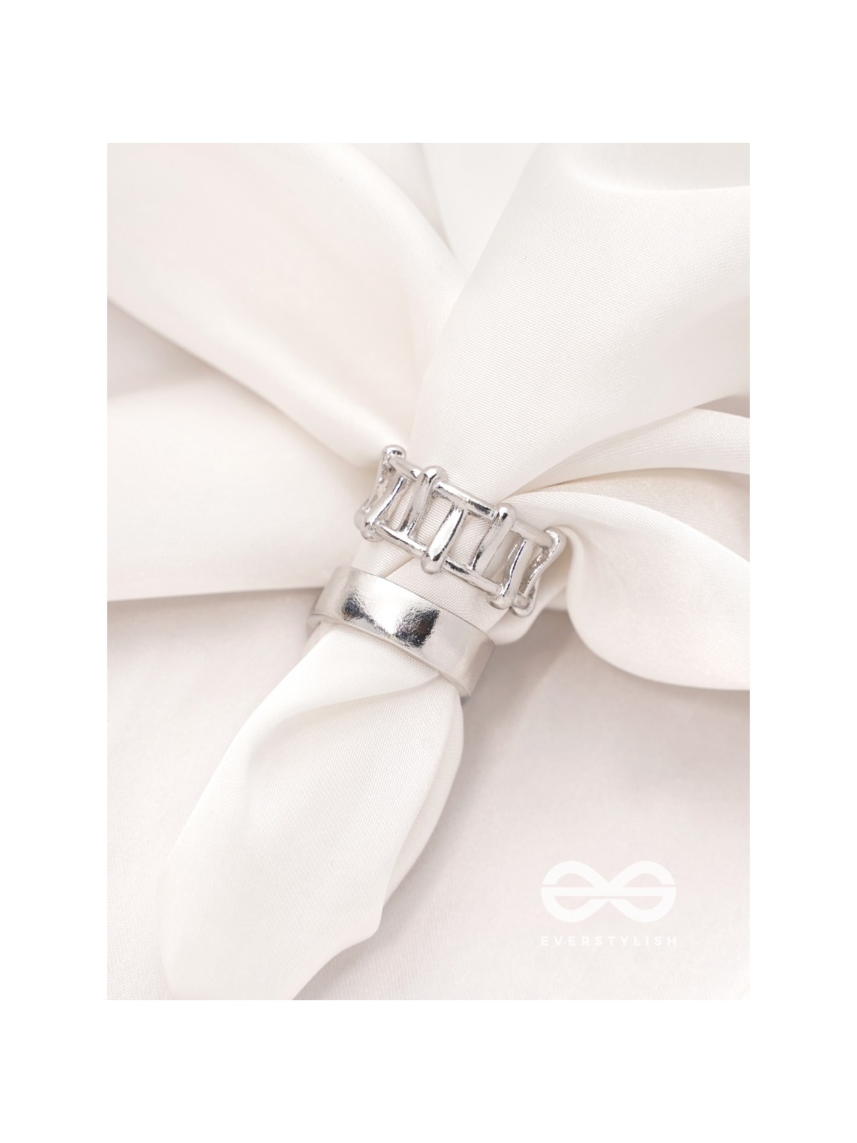 Twigs n Petal- Set of Two Silver Rings