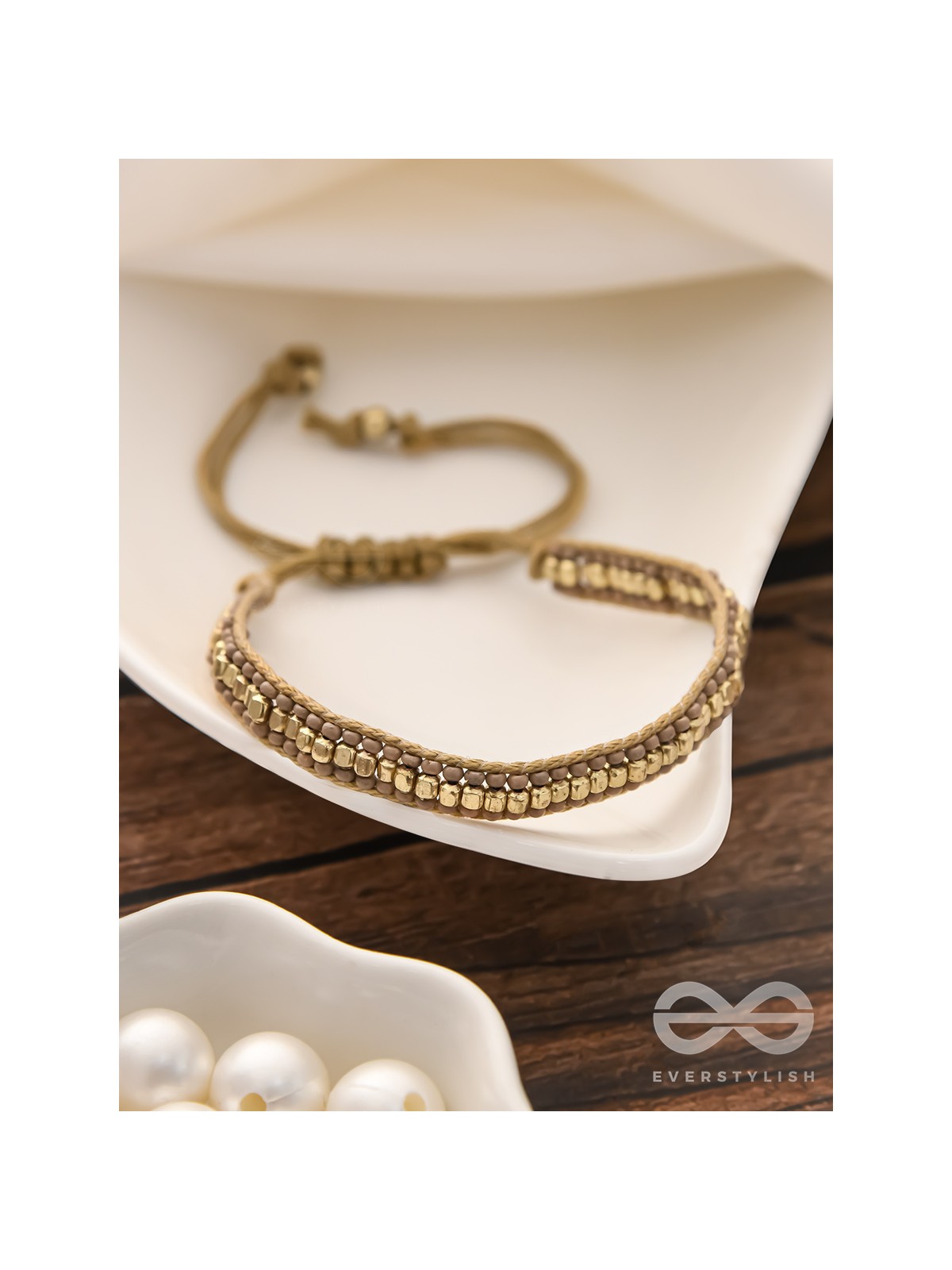 The Golden Glimmer- Beaded Knot Bracelet