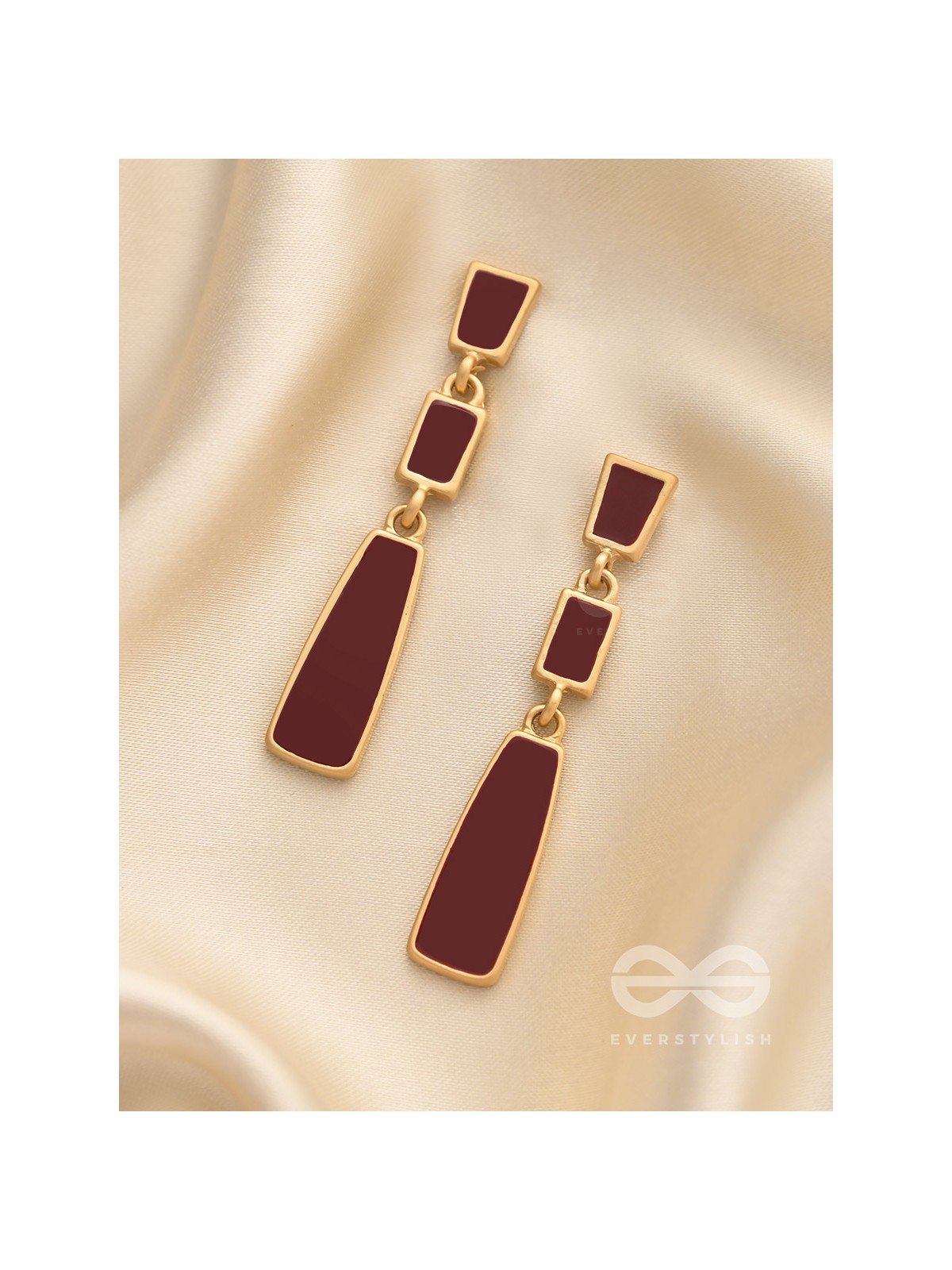 Woman of the Night - Classy Evening Earrings