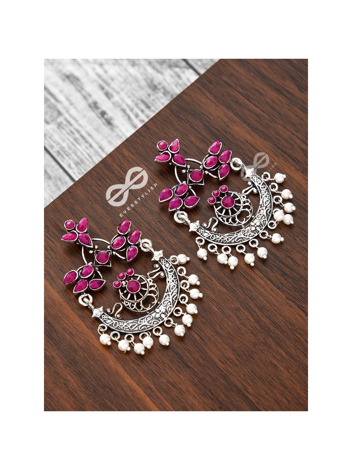 Spark in the meadows mystique mauve earrings (Ruby Red)