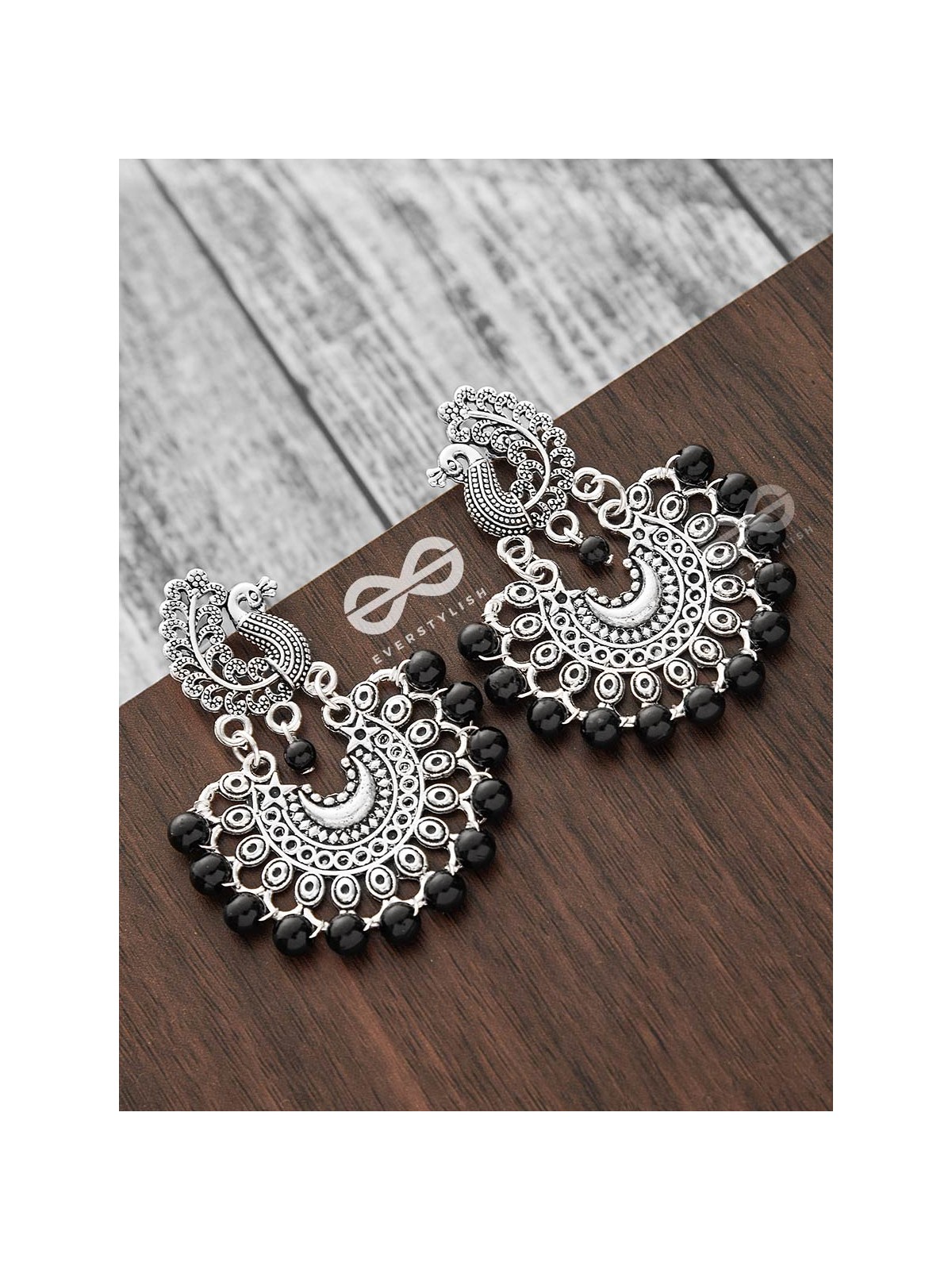 The Peacock Motif Moon Black Pearl Earrings - Silver