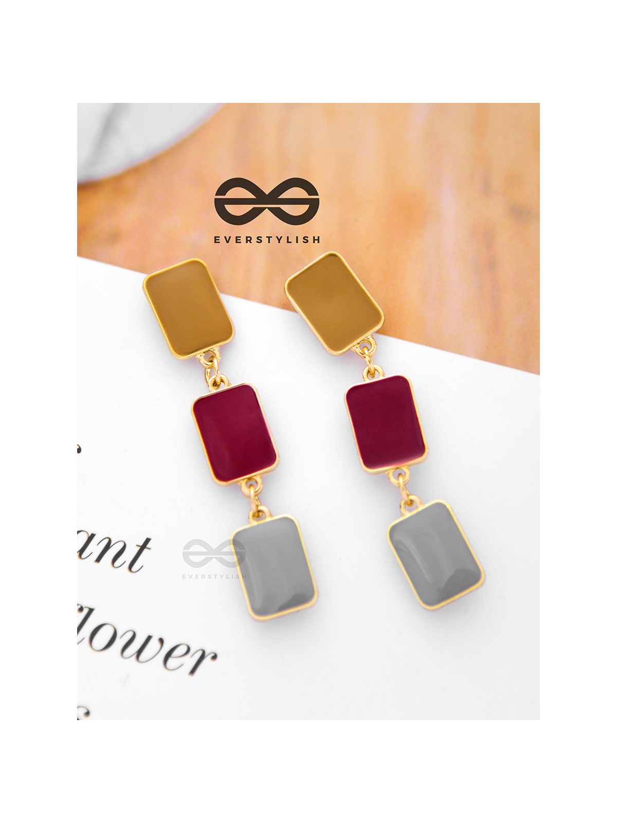 A Lesson of Elegance - Golden Statement Earrings